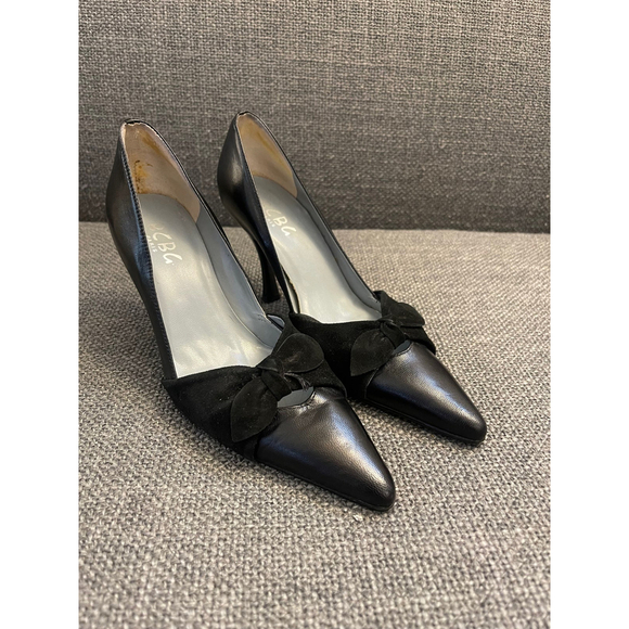 BCBG Paris Black Suede Pump Heels Size 6 - Picture 1 of 11